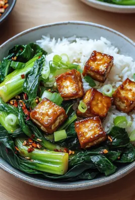 Gebratener Pak Choi mit knusprigem Tofu und Reis