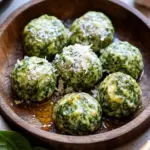 Spinatkn&ouml;del mit Parmesan